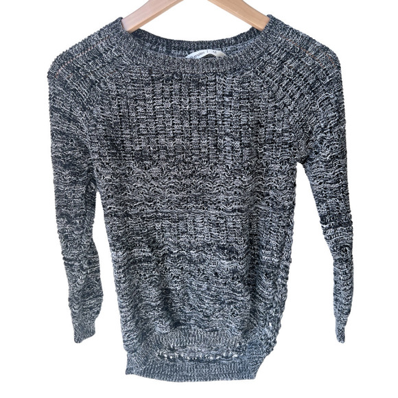 Bluenotes size Medium knit sweater - Picture 1 of 4